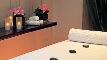 Body treatments, hydrotherapy, aromatherapy, facials, 2 treatment rooms