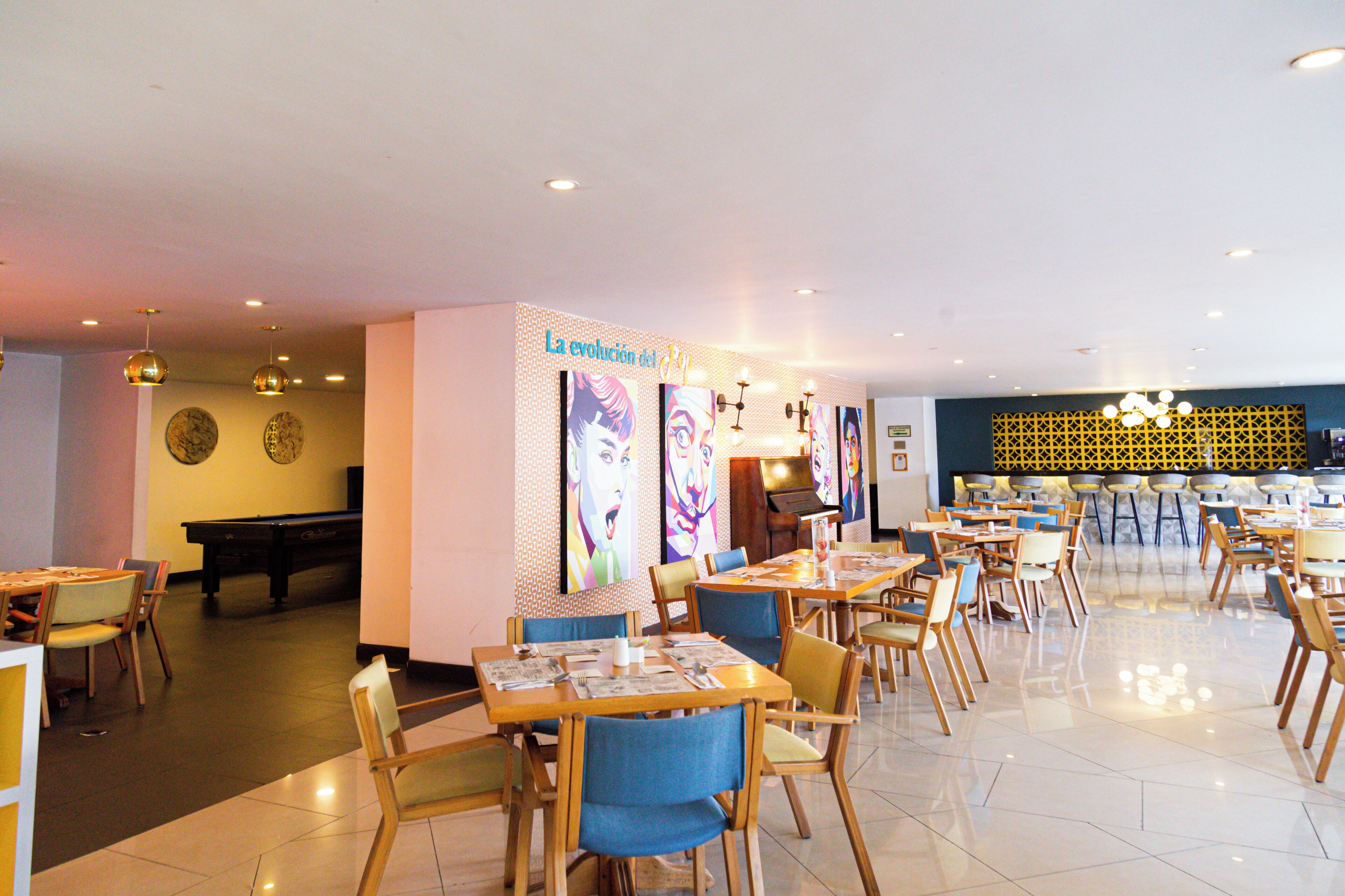 breakfast, lunch and dinner served