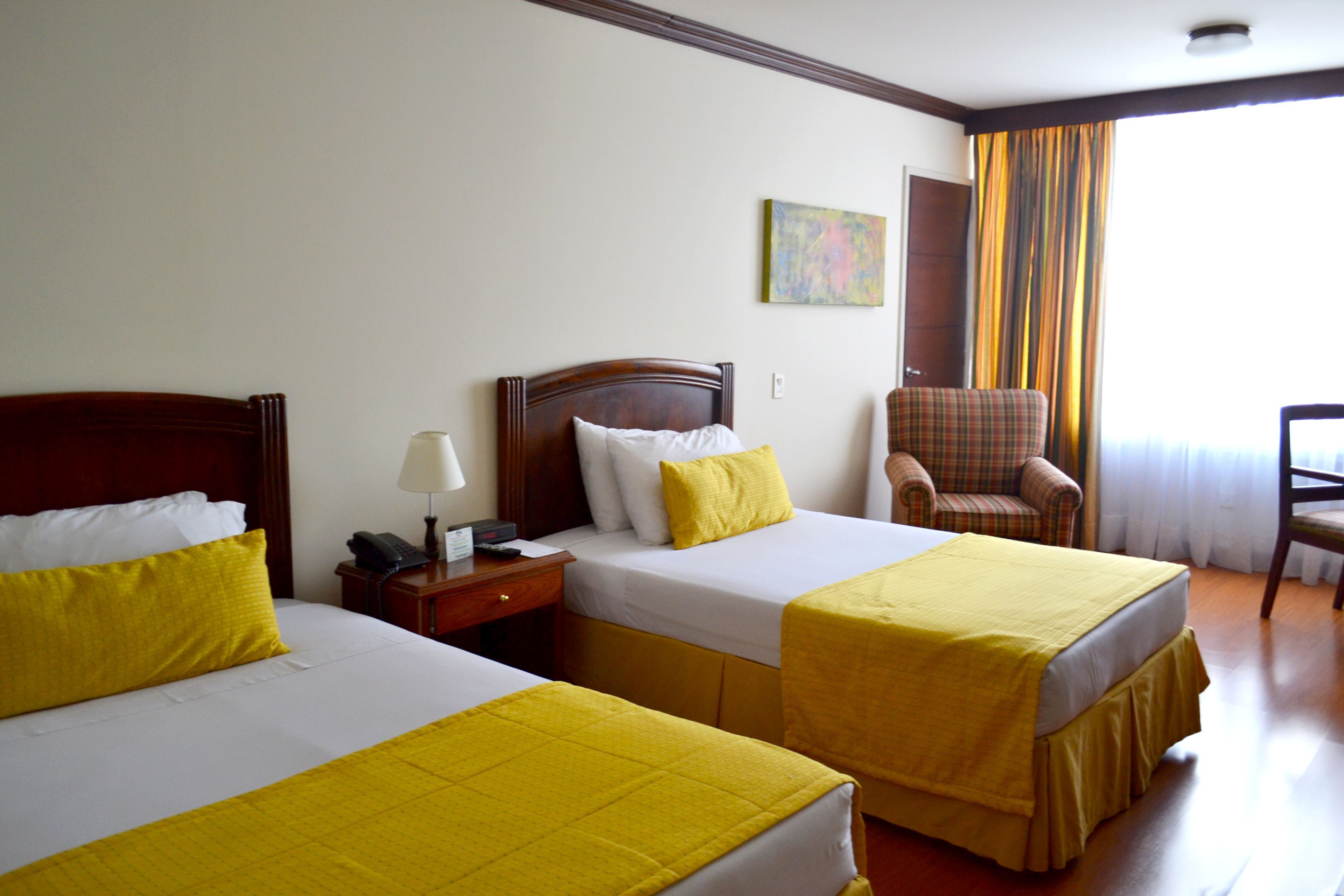 Két bảo mật tại phòng, truy cập Internet không dây miễn phí 