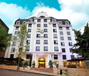 Street view - Hotel Estelar Suites Jones (Bogotá)