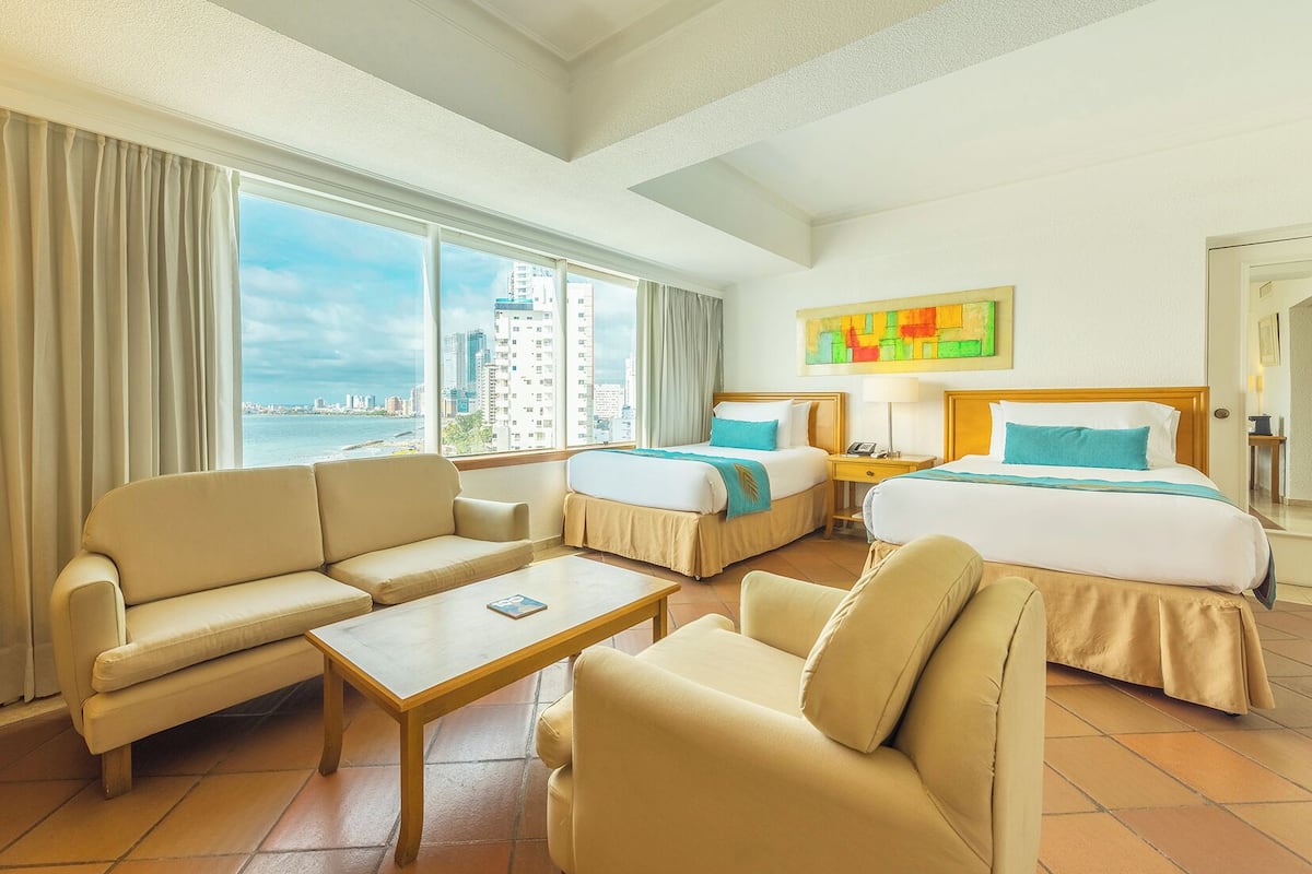 Junior Studio Suite, Multiple Beds, Ocean View | 1 bedroom, premium bedding, minibar, in-room safe