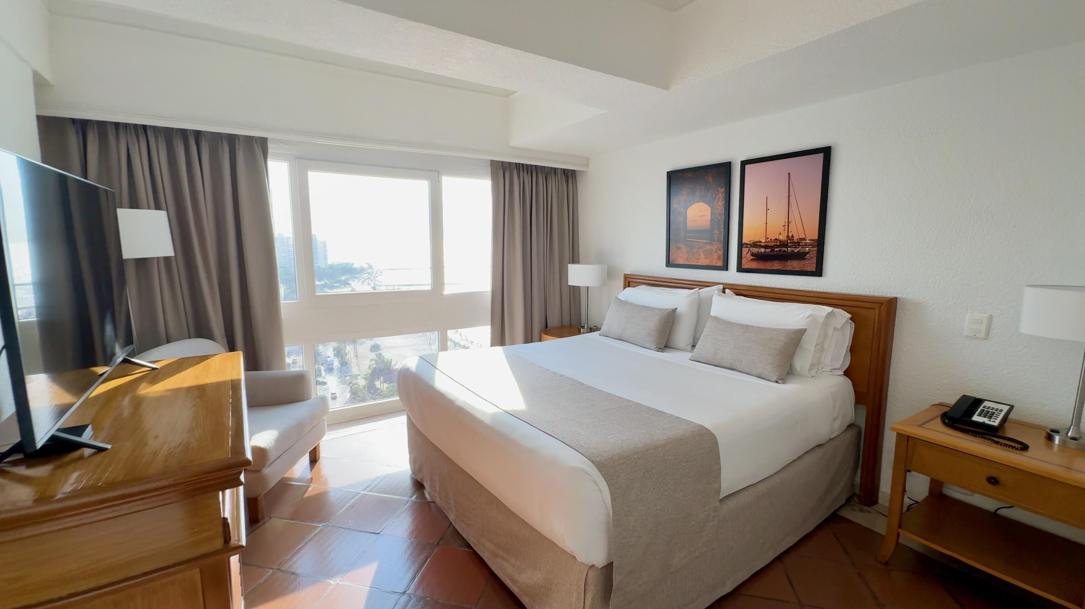Premium bedding, minibar, in-room safe, desk