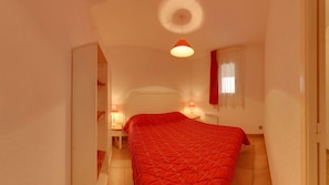 Premium bedding, free WiFi