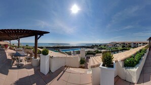 Terrace/patio - Hotel Restaurant Thalasso&Spa Thalacap (Saintes-Maries-de-la-Mer)
