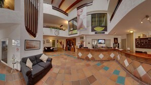 Reception - Hotel Restaurant Thalasso&Spa Thalacap (Saintes-Maries-de-la-Mer)