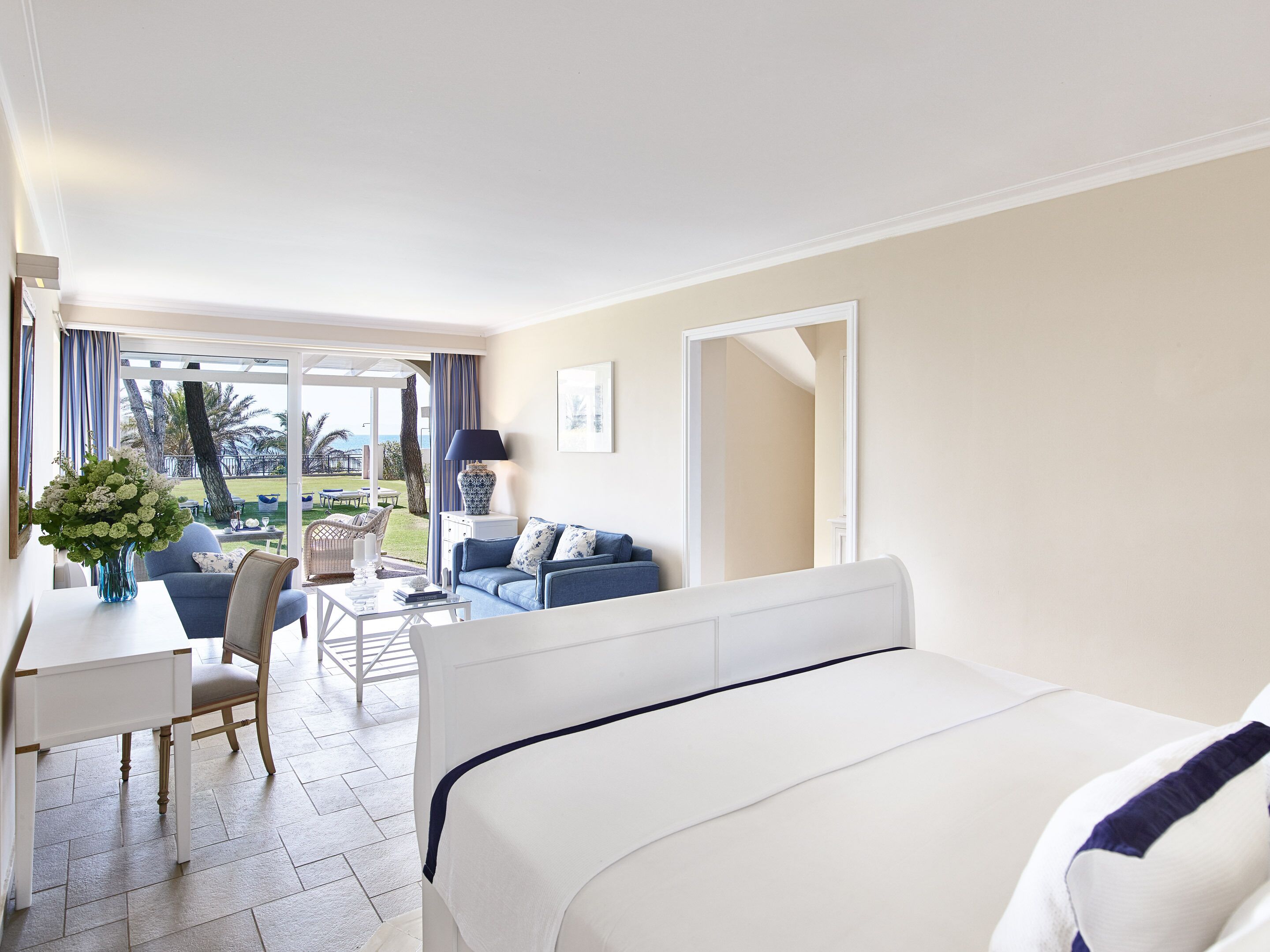 Minibar, una cassaforte in camera, insonorizzazione, Wi-Fi gratuito