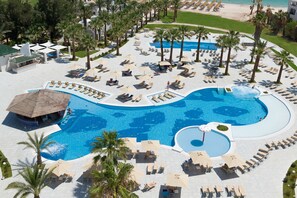 2 indoor pools, outdoor pool