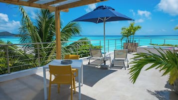 Sky Deluxe Room | Terrace/patio