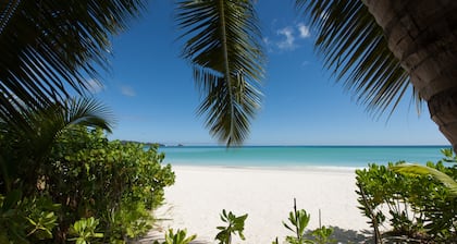 Acajou Beach Resort