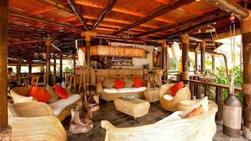 Bar (en la propiedad)