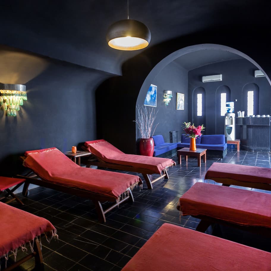 Sauna, steam room, Turkish bath, hydrotherapy, hot stone massages