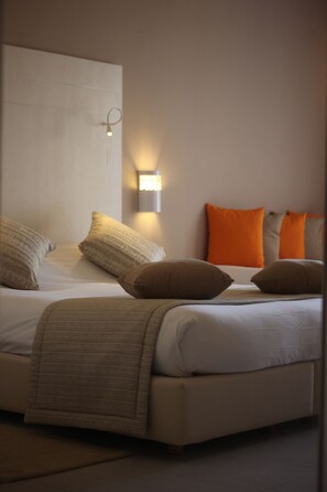 Premium bedding, in-room safe, desk, blackout curtains