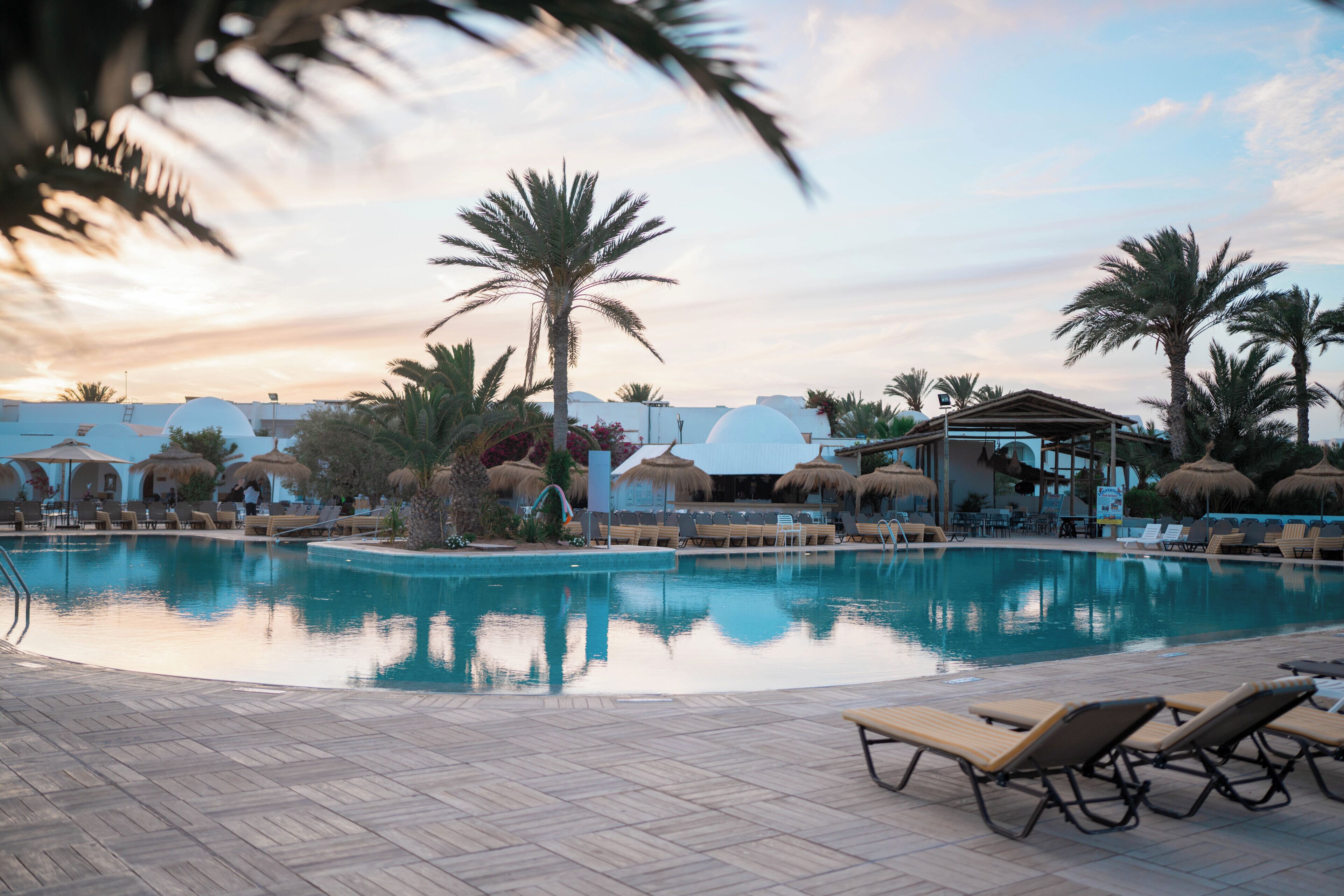 Indoor pool, 2 outdoor pools