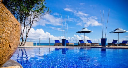 Coco de Mer Hotel and Black Parrot Suites
