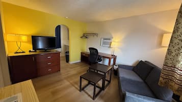 Deluxe Studio Suite, 2 Queen Beds, Non Smoking, Ground Floor | Living area | TV