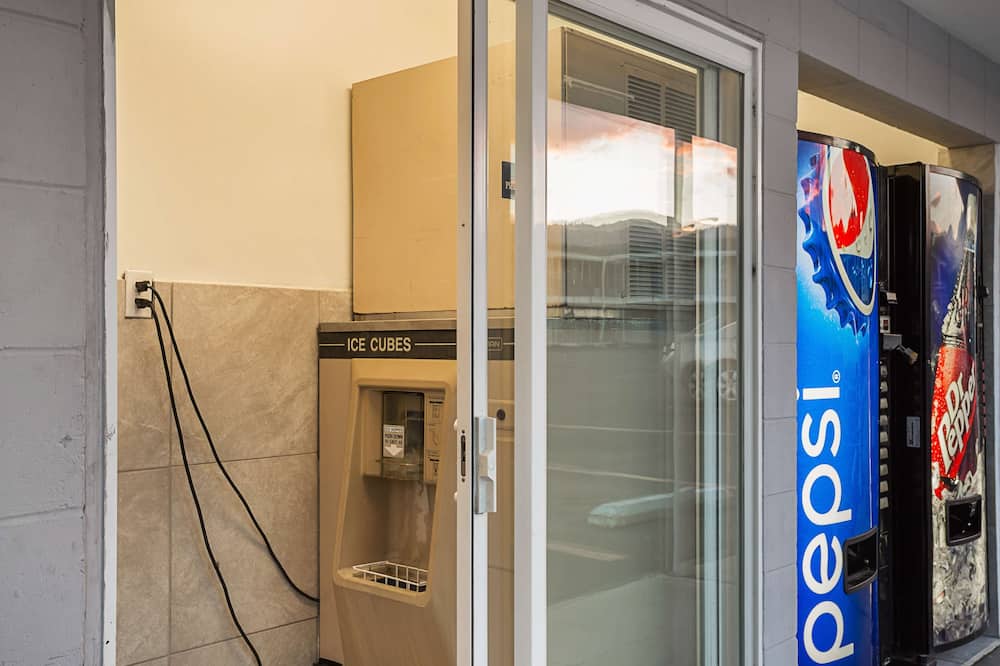 Motel 6 Wenatchee, WA