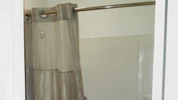 Standard Room, 1 Queen Bed, Non Smoking | Iron/ironing board, bed sheets