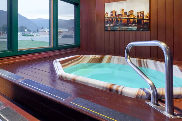 Bain à remous intérieur