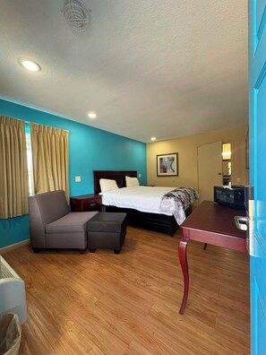 Room - Blue Star Inn Lafayette, LA near I-10  (Lafayette)