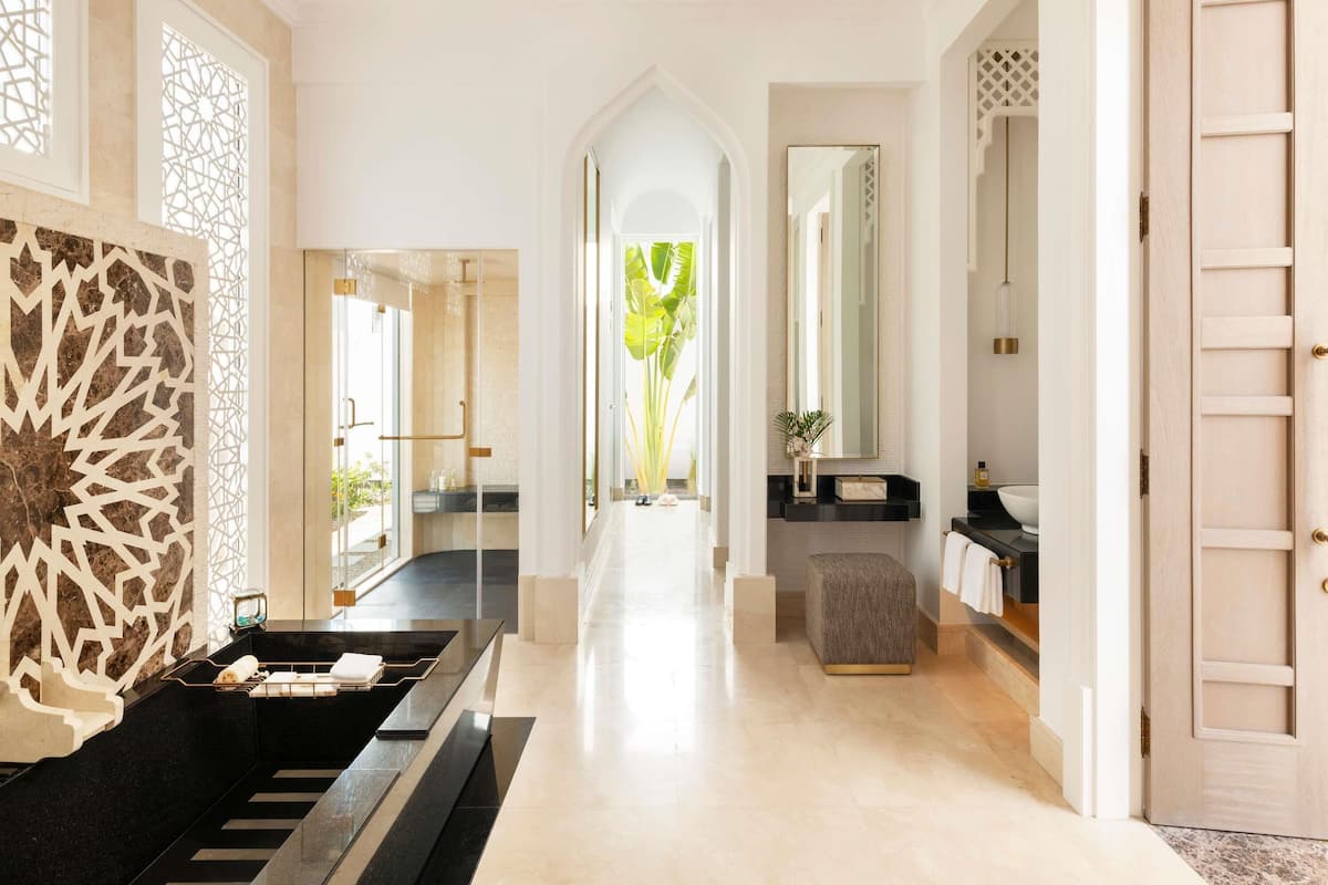 3 bedrooms, minibar, in-room safe, individually decorated