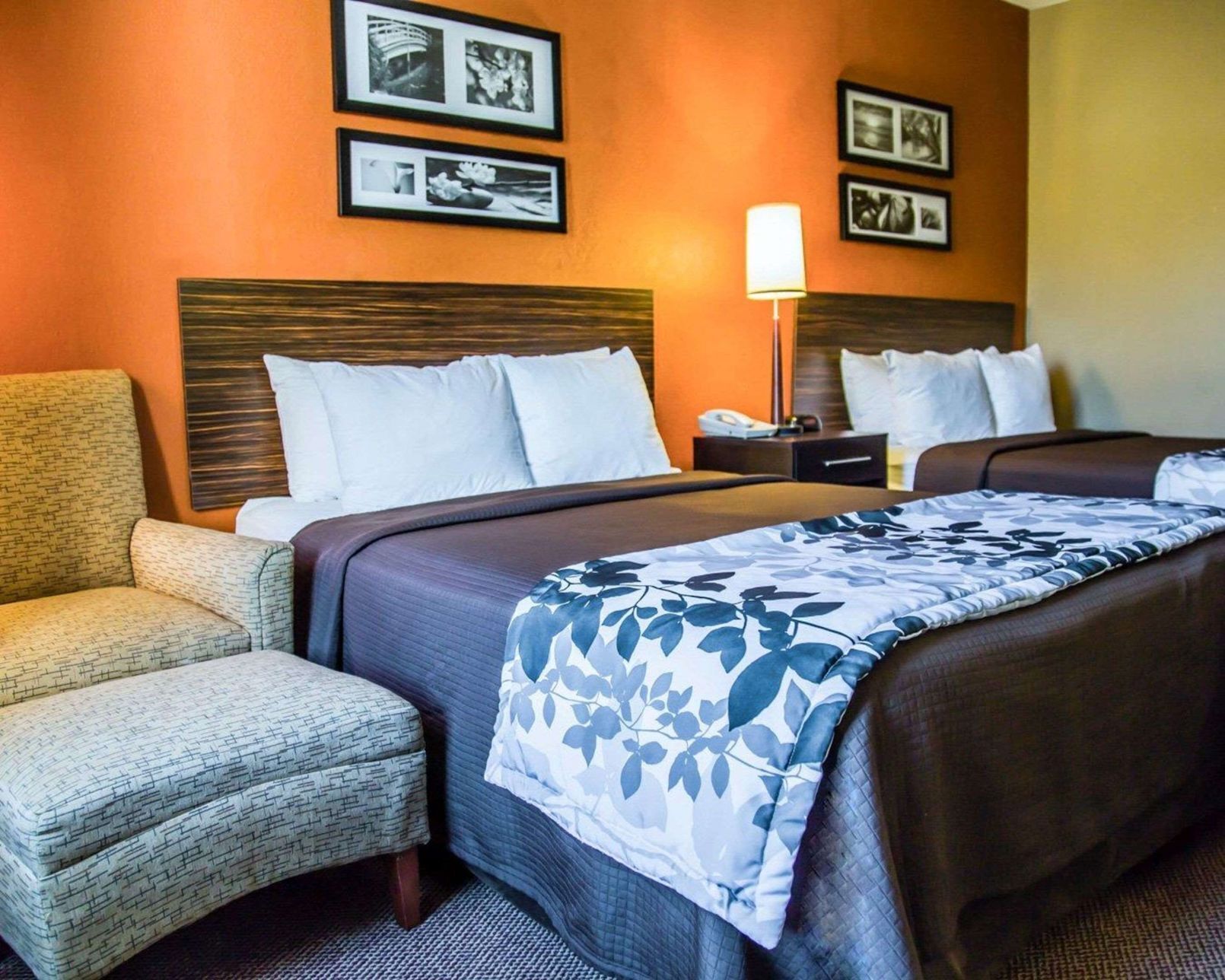 In-room safe, desk, iron/ironing board, free WiFi