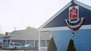 Front of property - Red Carpet Inn and Suites Hammonton (Hammonton)