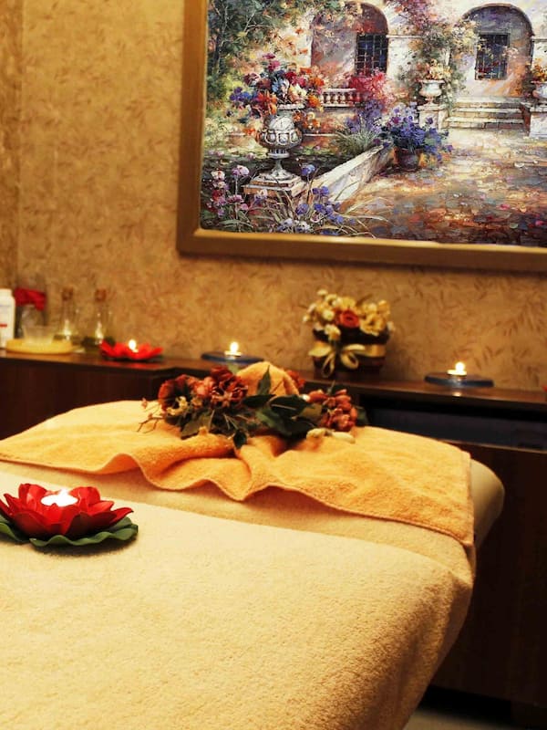 Sauna, bagno turco/hammam, trattamenti per il corpo, aromaterapia