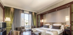 Minibar, in-room safe, blackout drapes, soundproofing - Hotel Barcelona Center (Barcelona)