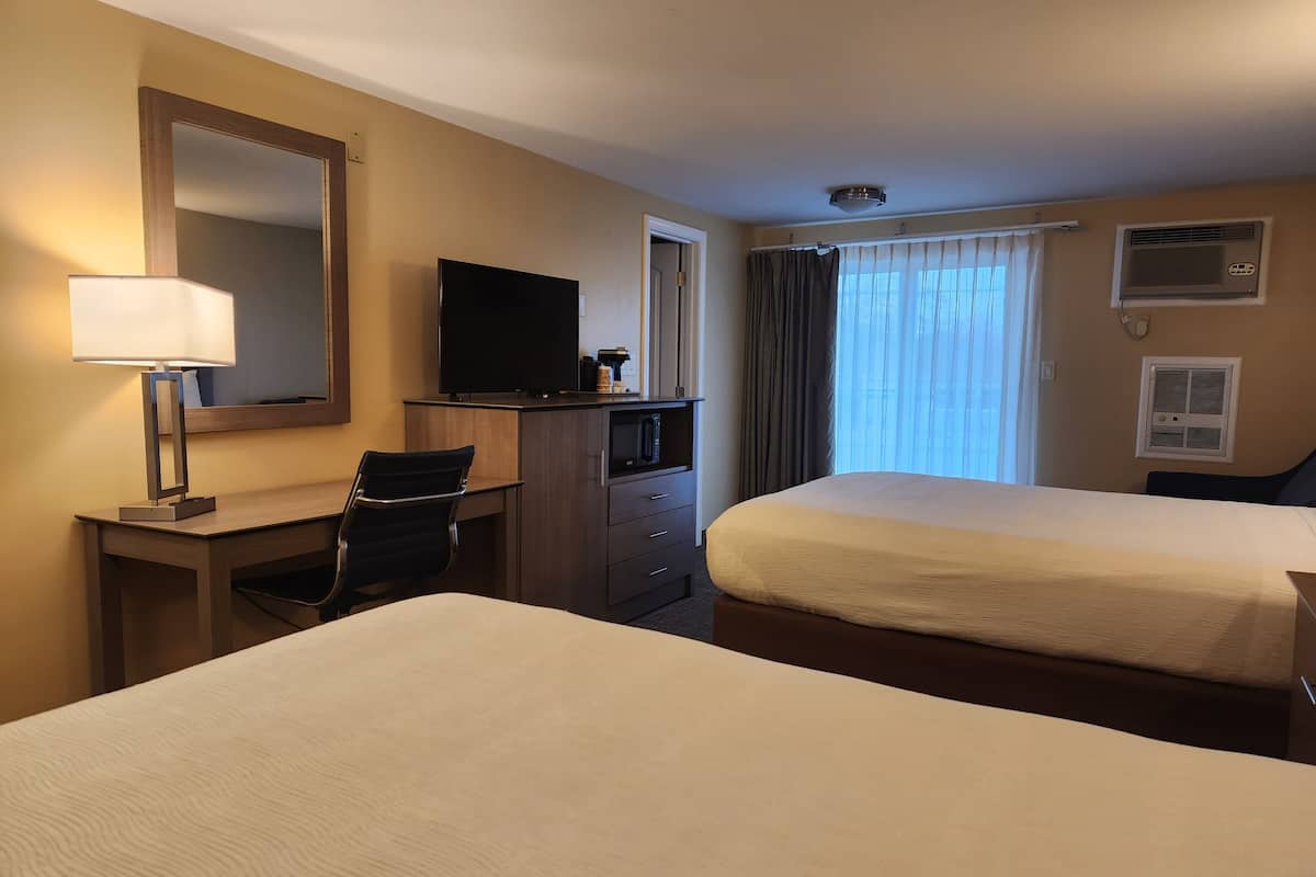 standard room, multiple beds | iron/ironing board, cots/infant beds, rollaway beds, free wifi