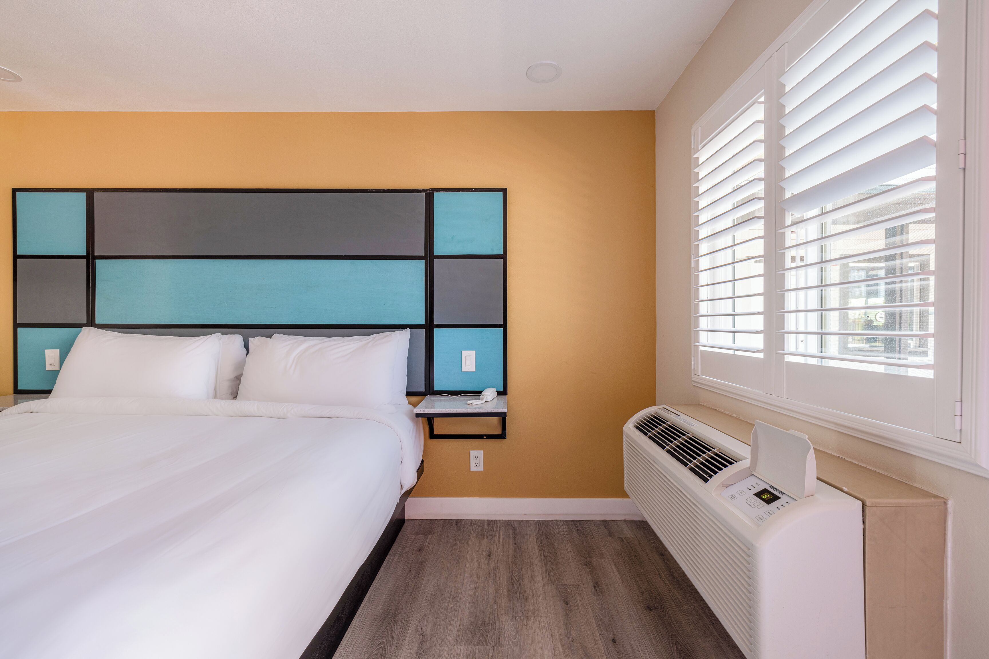 書桌、熨斗/熨衫板、免費 Wi-Fi、床單