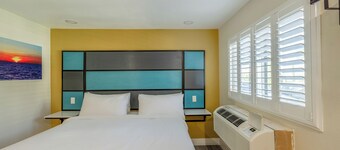 Hotel Avenida Victorville I 15