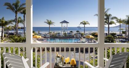 Avila Lighthouse Suites