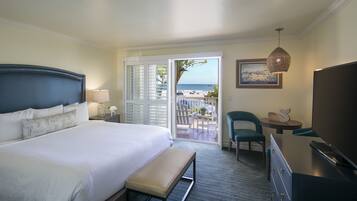 Hochwertige Bettwaren, Daunenbettdecken, Pillowtop-Betten, Minibar