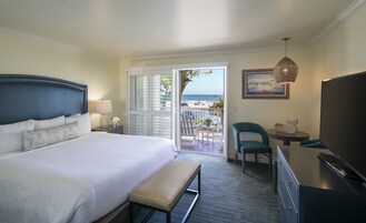 高档床上用品、羽绒被、加厚床垫、迷你吧