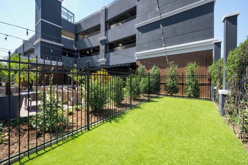 Courtyard by Marriott Athens Downtown