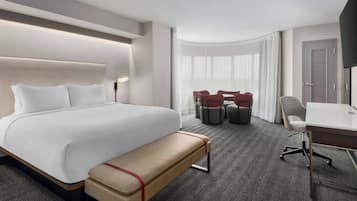 Ropa de cama hipoalergénica y escritorio