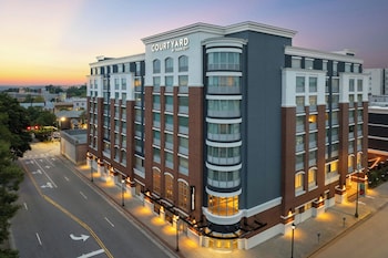 Courtyard by Marriott Athens Downtown