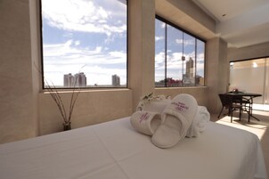 Hot stone massages, prenatal massages, sports massages, massages