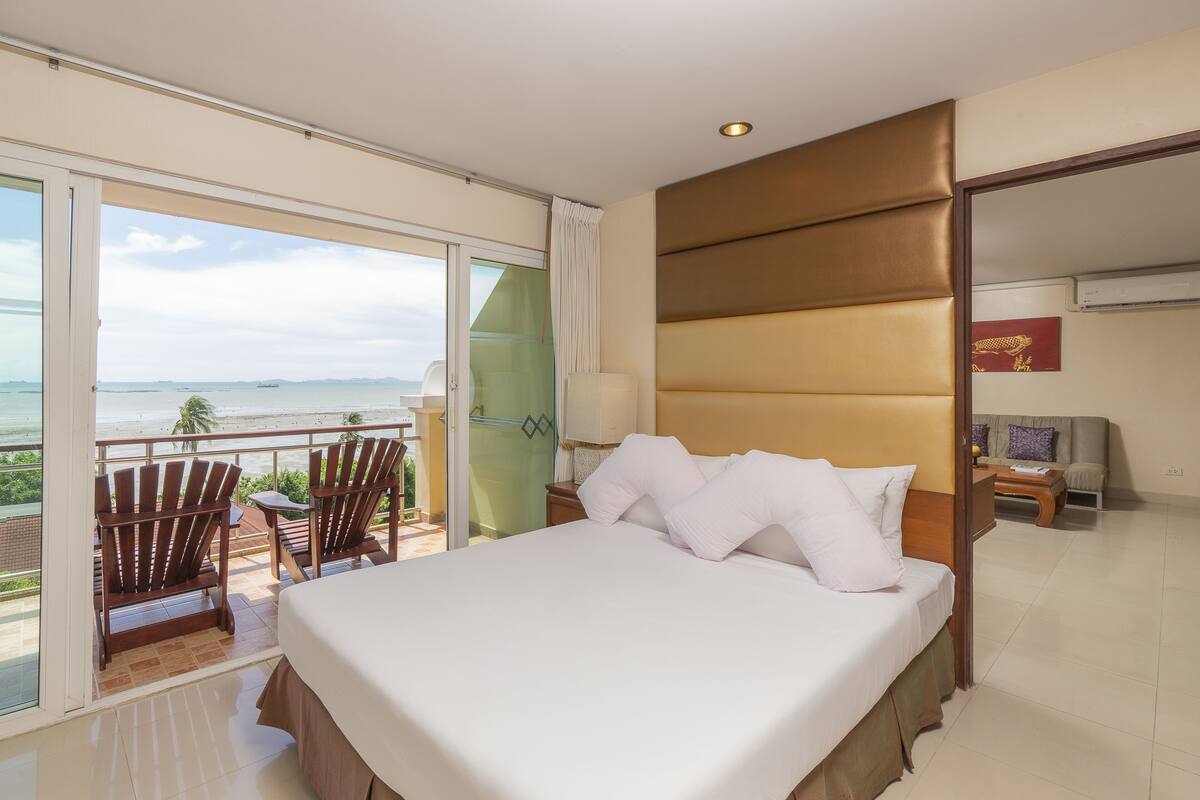Cabana Suite Sea view - No Pets Allowed | 迷你吧、客房內保險箱、書桌、遮光布/窗簾