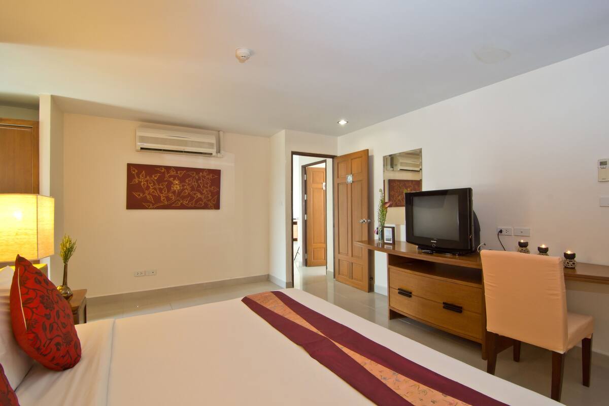 Family Suite Sea view - No Pets Allowed | 迷你吧、客房內保險箱、書桌、遮光布/窗簾