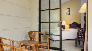 In-room safe, desk, iron/ironing board, free WiFi