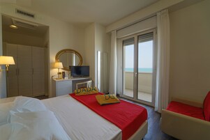 Minibar, una cassaforte in camera, una scrivania, insonorizzazione