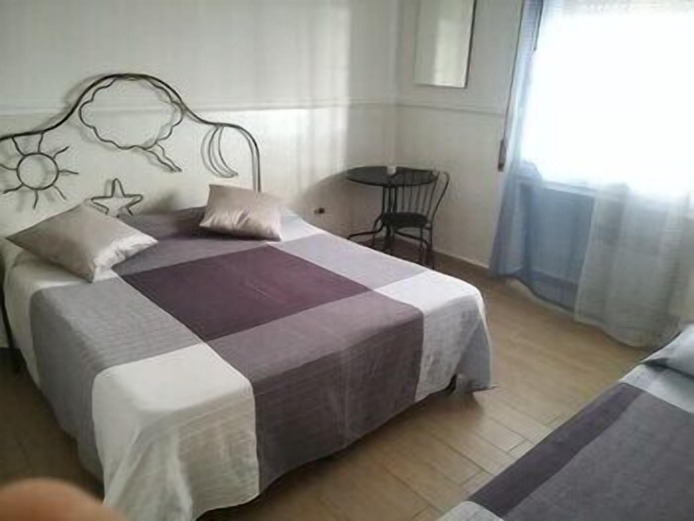 Wifi gratis y ropa de cama