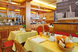 Restaurant - Hotel Simi (Zermatt)