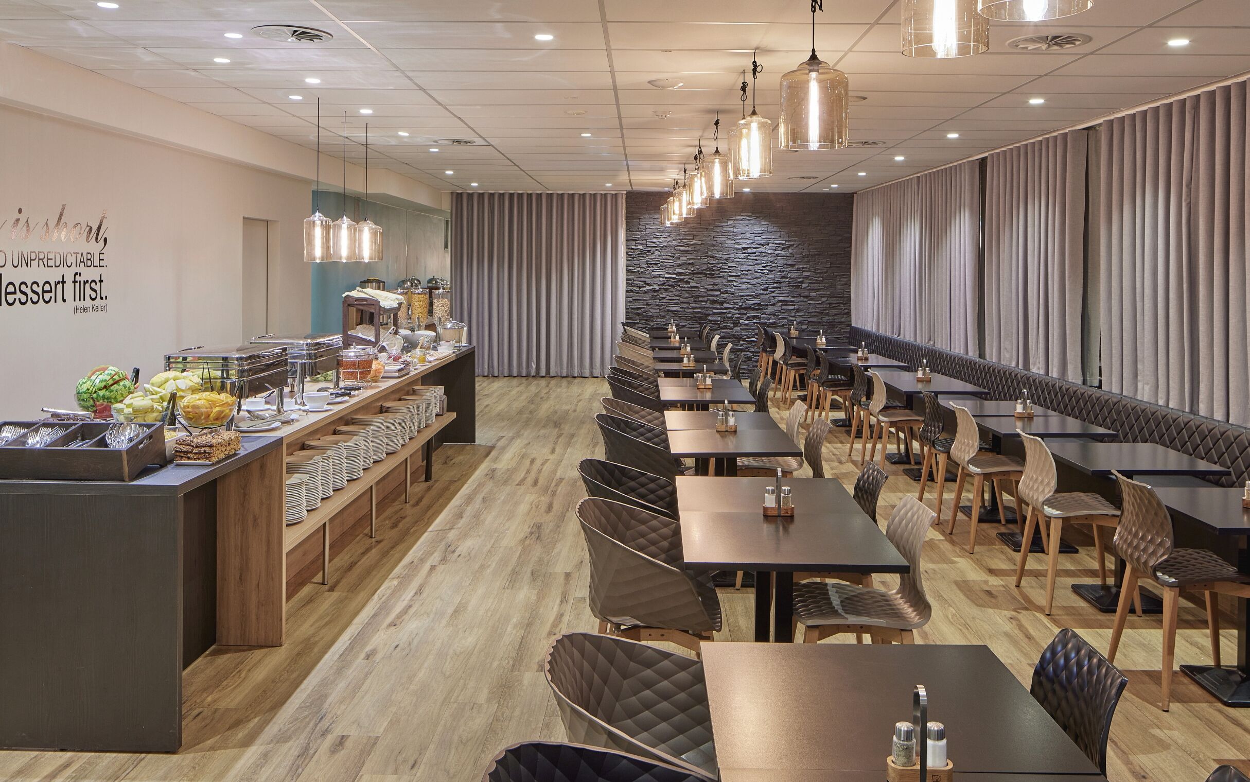 daily buffet breakfast (eur 25 per person)