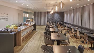 Päivittäinen buffetaamiainen maksusta