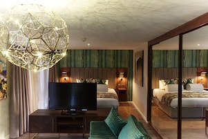 Suite | Premium bedding, in-room safe, desk, laptop workspace