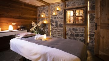 Sauna, steam room, Turkish bath/hammam, body treatments