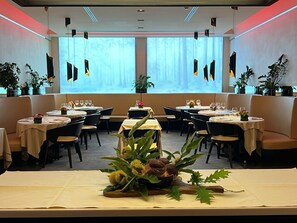 아침 식사, 점심 식사, 저녁 식사 제공, 이탈리아 요리, 야외에서 식사