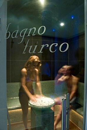 Sauna, hot tub, Turkish bath, body treatments, body scrubs, facials - Arli Hotel Business and Wellness (Bergamo)